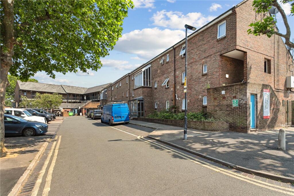 Main image of property: Westcott Close, London, N15