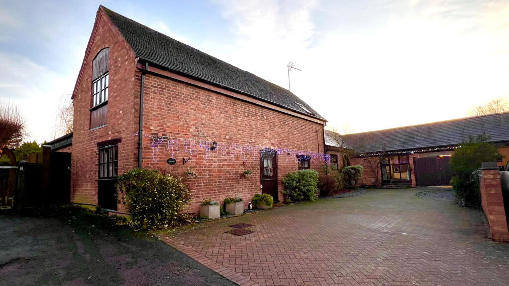 Main image of property: Main Street, Frankton, Rugby, Warwickshire, CV23 9PB