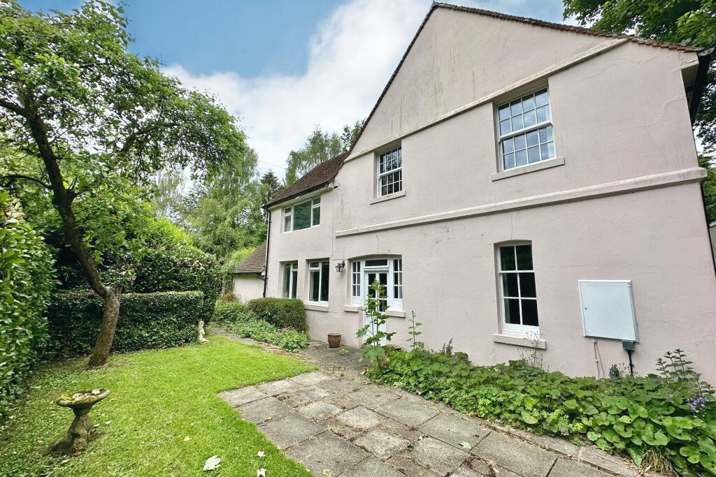 4 bedroom detached house for sale in Danehurst Cottage, Aldington Road