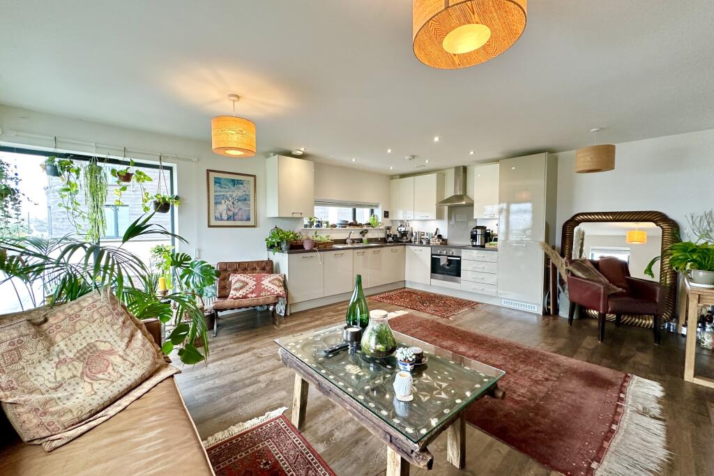 Additional property image - Drift, Fishermans Beach, Hythe, Kent