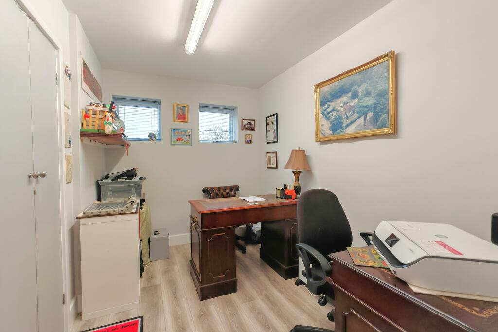 Additional property image - Imperial Gardens, Hythe, Kent