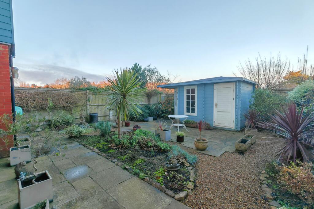 Additional property image - Imperial Gardens, Hythe, Kent
