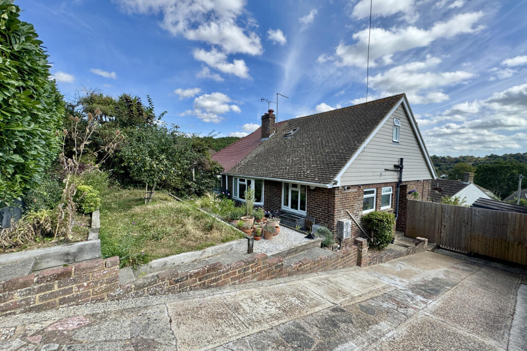 Main image of property: High Ridge, Hythe, Kent