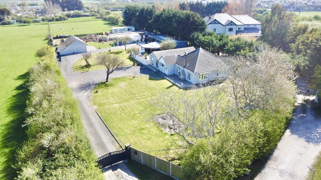 Main image of property: 3 Ogwen Avenue, Kinmel Bay, Rhyl