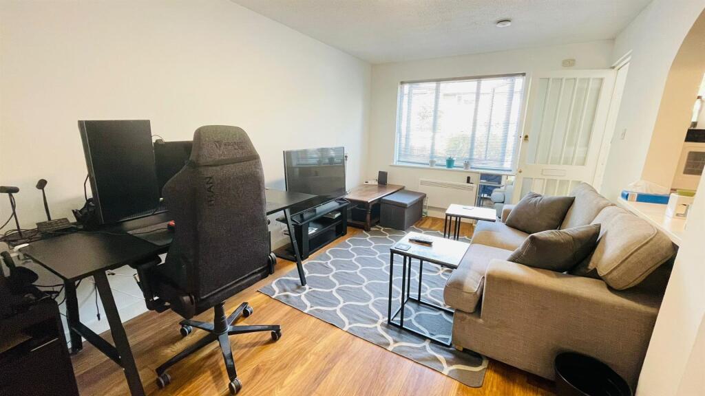 Main image of property: Brangwyn Crescent, London