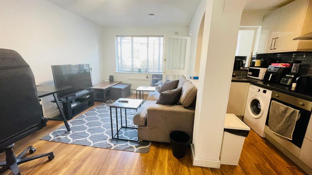 Main image of property: Brangwyn Crescent, London