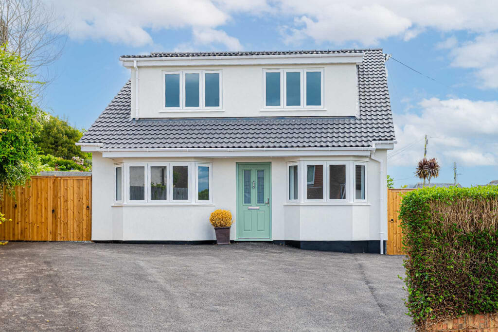 Main image of property: Sidwell Avenue, Benfleet, SS7