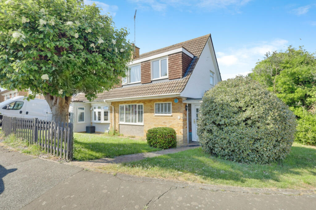 Main image of property: Shakespeare Avenue, Rayleigh, SS6