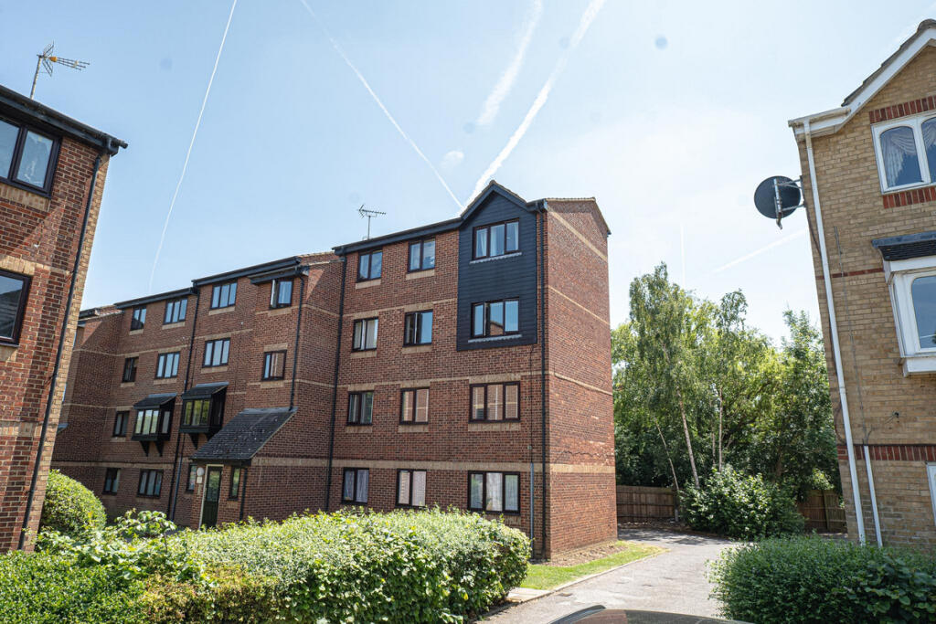 Main image of property: The Glen, Basildon, SS16