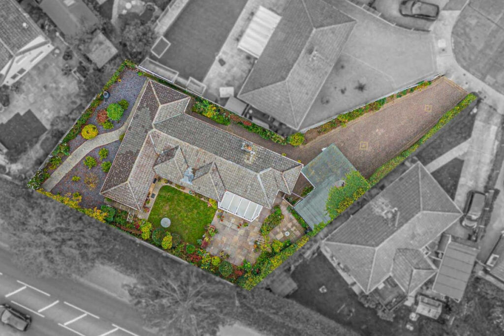 Main image of property: Tollgate, Benfleet, SS7