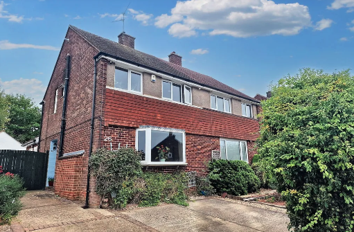 Main image of property: Annetts Hall, TN15