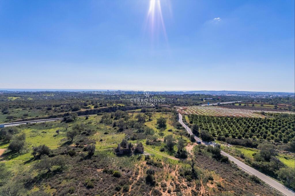 Main image of property: Algarve, Paderne