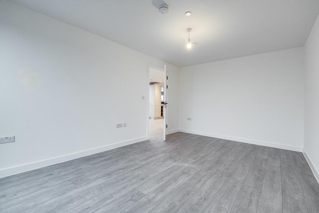Additional property image - The Burj, Digbeth, Birmingham B12 0EX