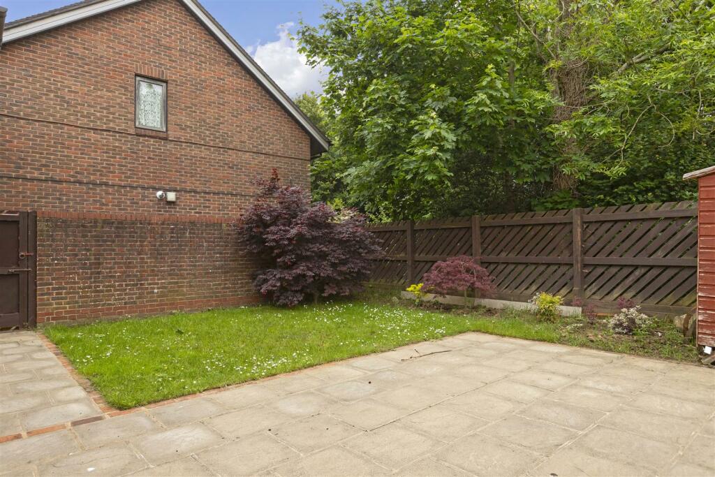 Additional property image - Lewis Court, Worthing, BN13 3RJ