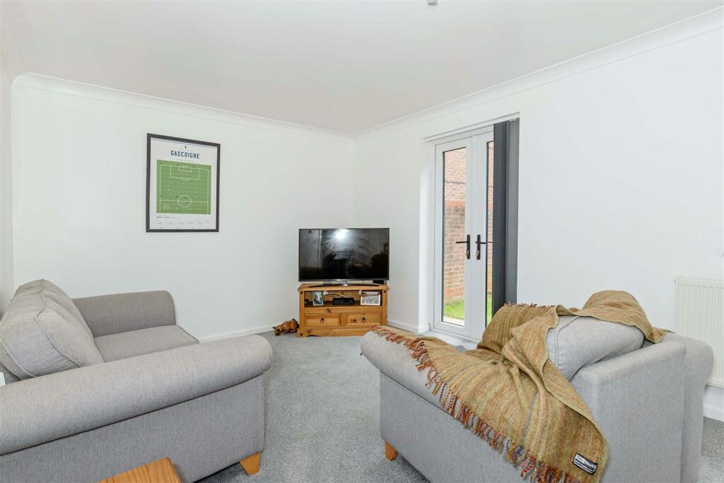 Additional property image - Lewis Court, Worthing, BN13 3RJ