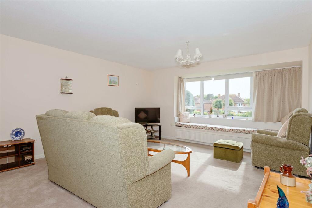 Additional property image - Rogate Road, Worthing, BN13 2EE