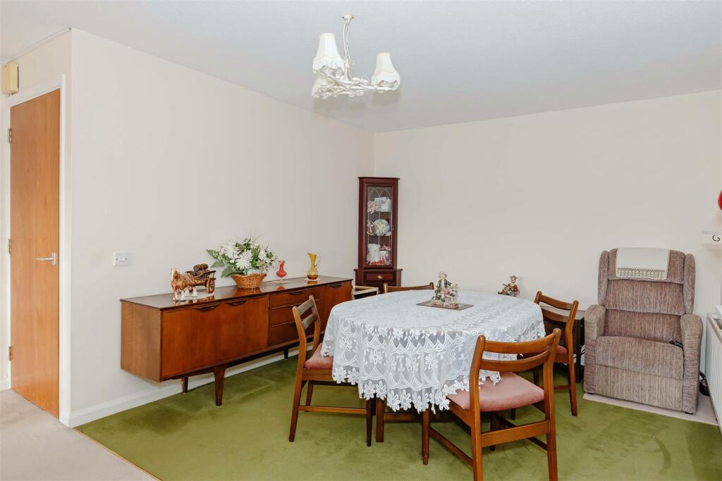 Additional property image - Rogate Road, Worthing, BN13 2EE
