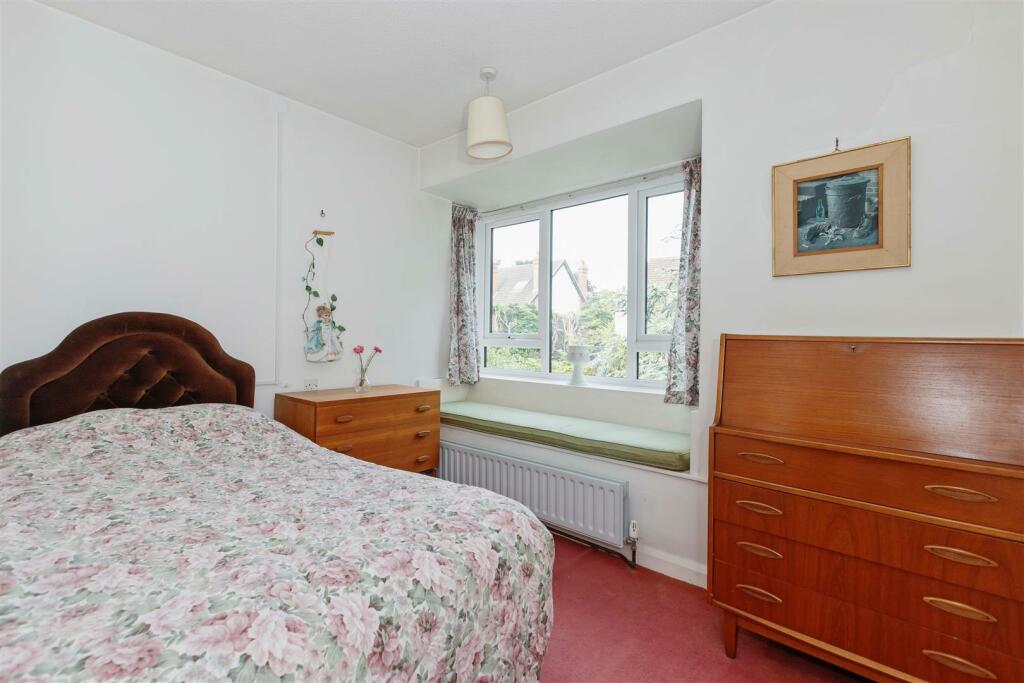 Additional property image - Rogate Road, Worthing, BN13 2EE