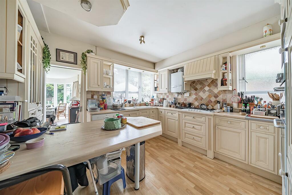 Property image - Offington Lane, Worthing, BN14 9RJ