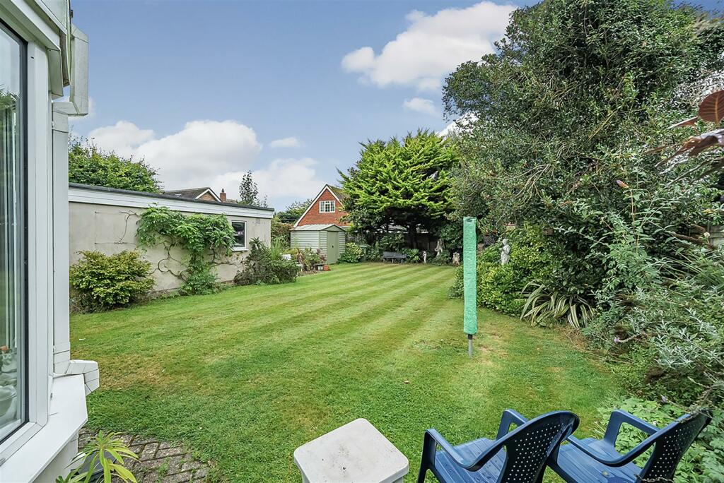 Additional property image - Offington Lane, Worthing, BN14 9RJ