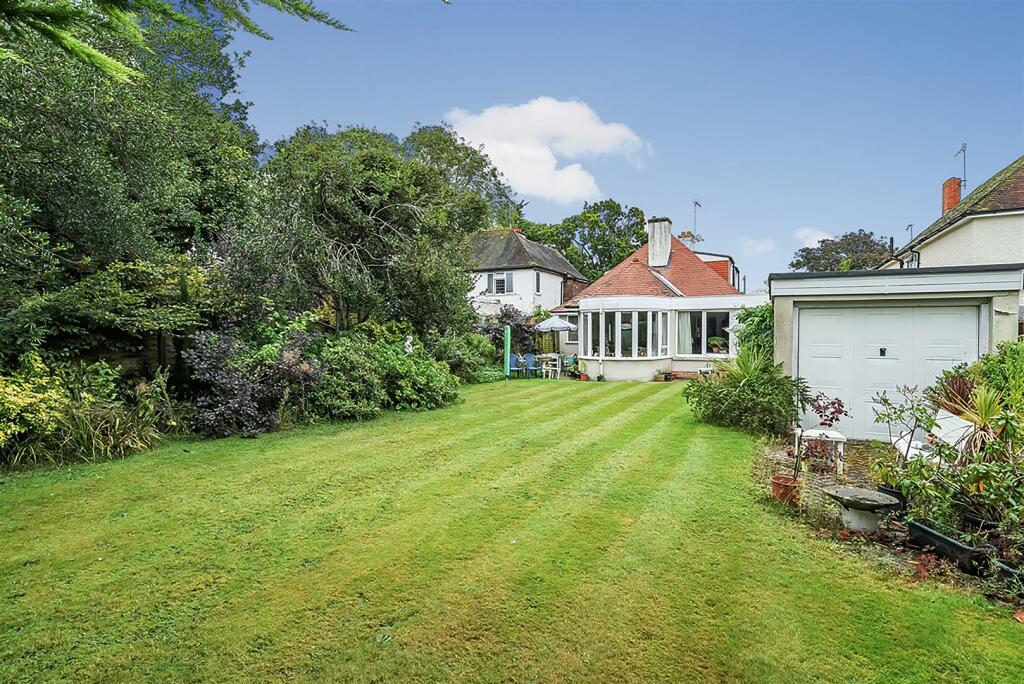 Additional property image - Offington Lane, Worthing, BN14 9RJ