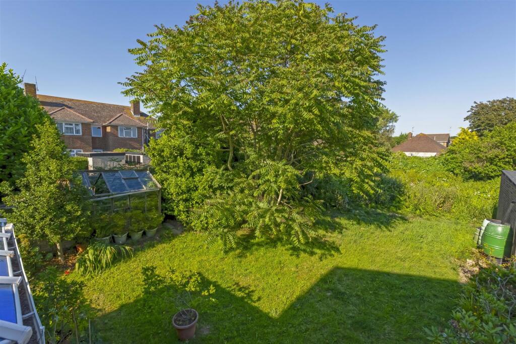 Additional property image - Cumbrian Close, Worthing, BN13 2JF