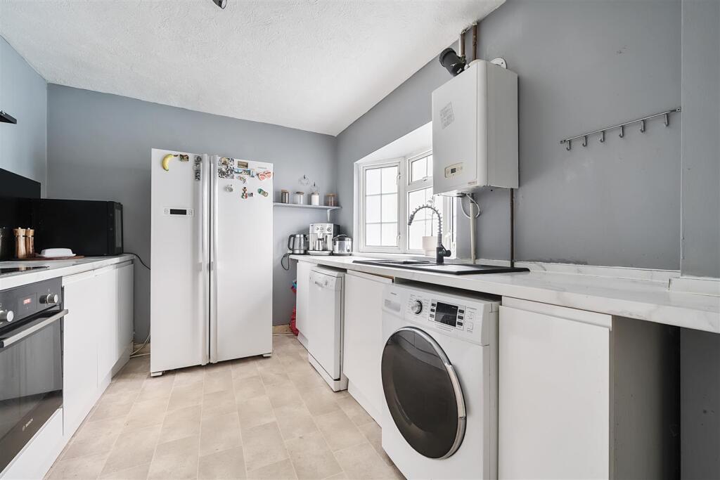 Additional property image - Ashacre Lane, Worthing, BN13 2DH