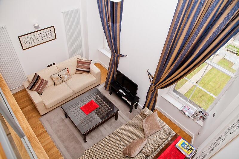 Main image of property: Simpson Loan, Old Town, Edinburgh, EH3
