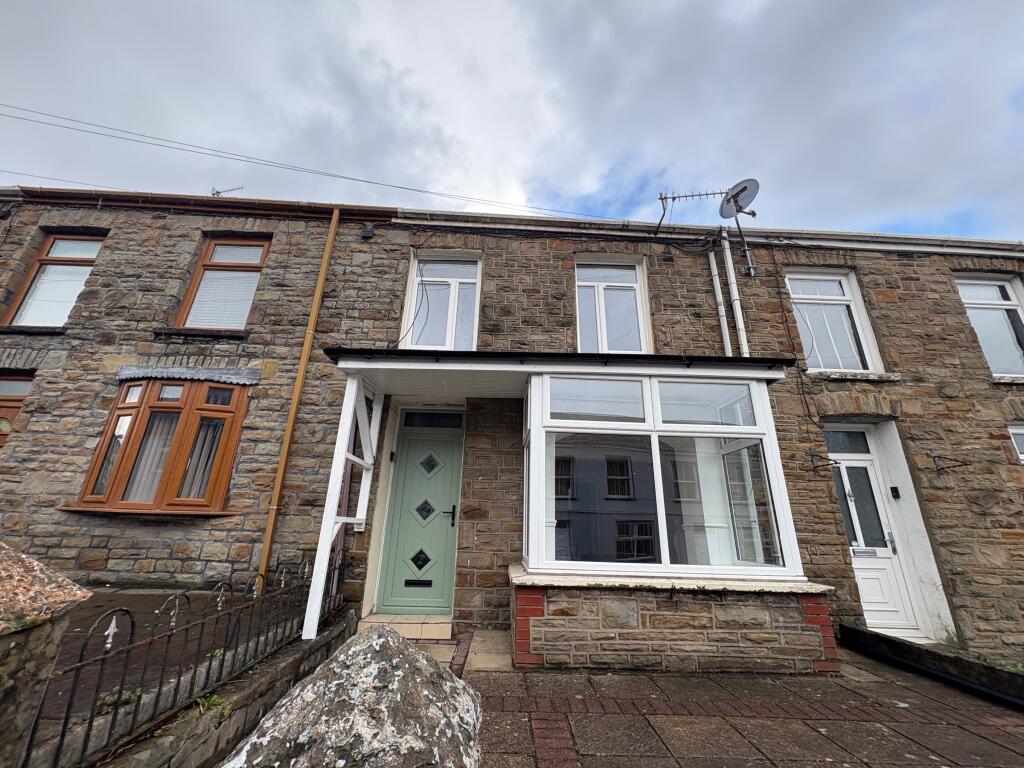 Main image of property: Oxford Street, Pontycymer, Bridgend