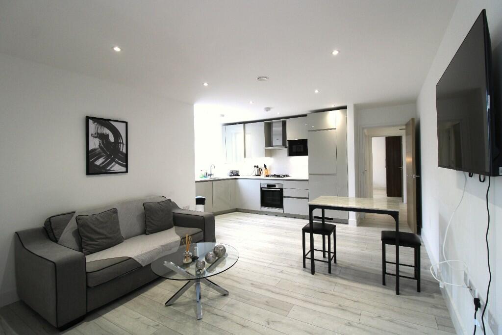 Main image of property: Queens Walk, London, NW9