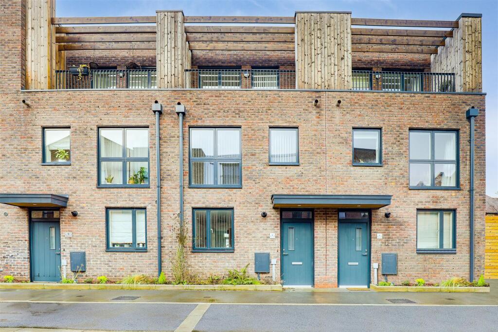 Main image of property: Mariner Street, Nottingham, NG2 4DU