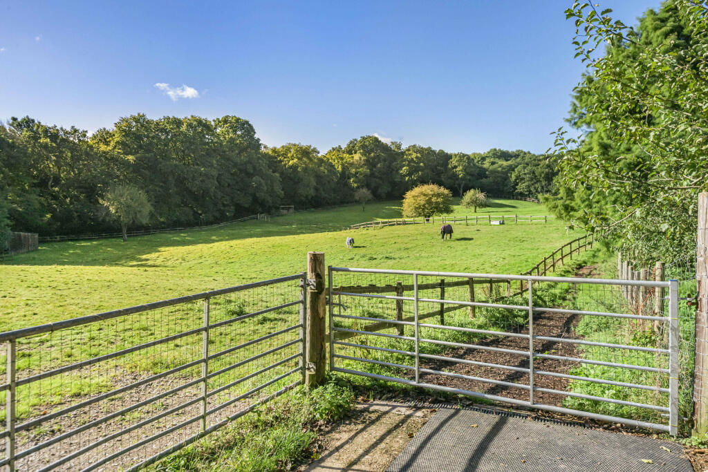 Main image of property: Hop Gardens, Fairwarp, Uckfield, East Sussex