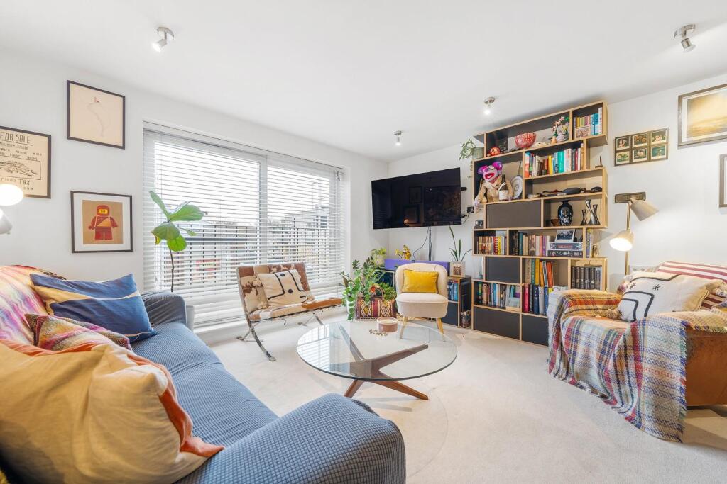 Main image of property: Wandsworth Road, SW8