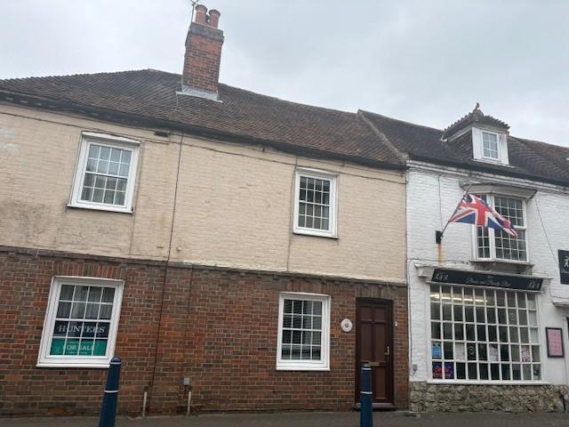 Main image of property: High Street, Hythe