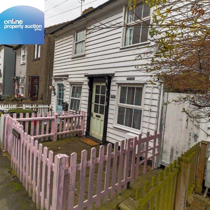 Main image of property: 5 Queens Road, Burnham-on-Crouch, Essex, CM0 8DY