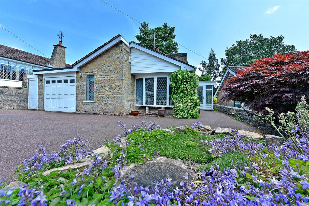 Main image of property: Waterson Close, Mansfield