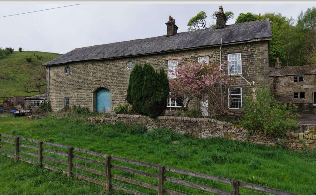 Main image of property: Martin Croft Farm, Martin Croft Road, Haslingden, BB4 5BS