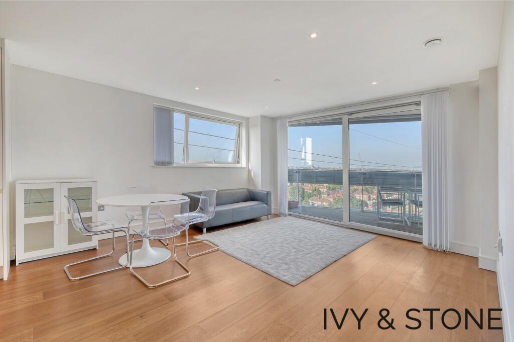 Main image of property: 28 Western Gateway, London, Greater London, E16