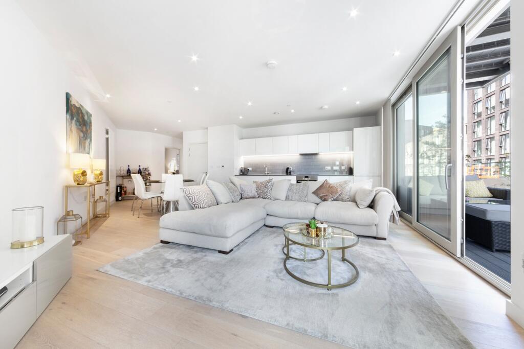 Main image of property: Liner House, Royal Wharf, E16