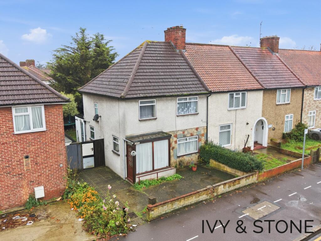 Main image of property: Green Lane, Dagenham, Greater London, RM8