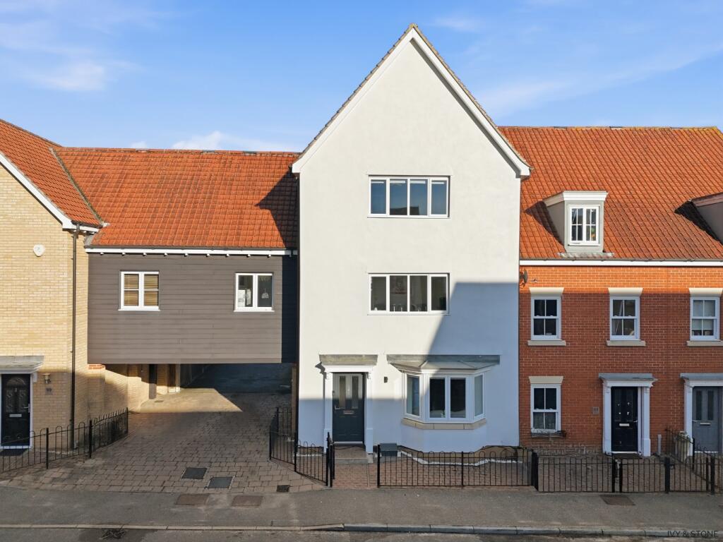 Main image of property: Flitch Green, Dunmow, Essex, CM6