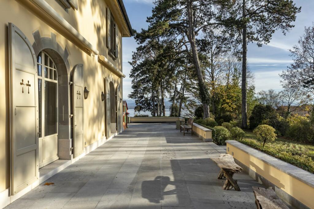 6 bedroom villa for sale in Vaud, Nyon, Switzerland