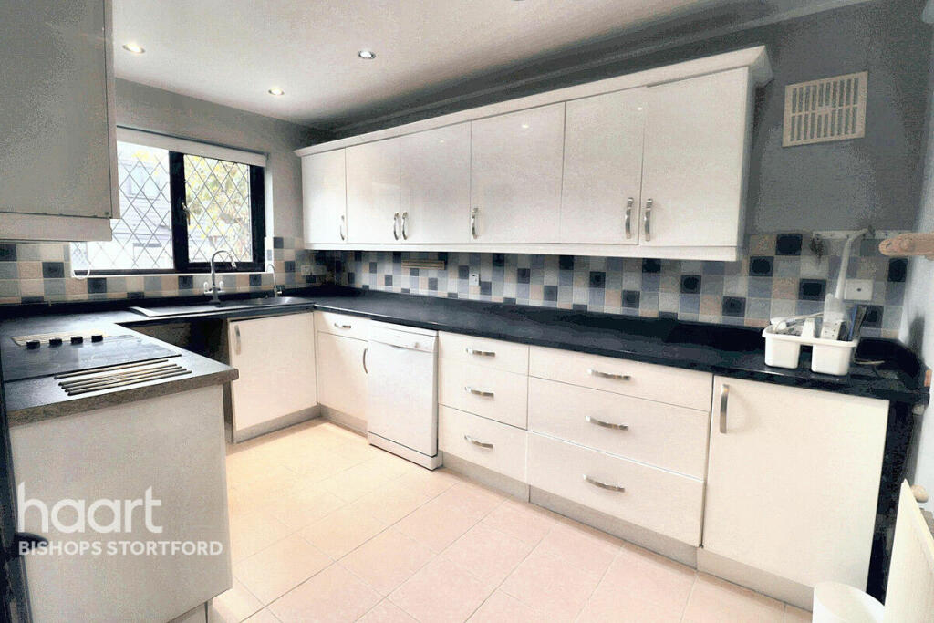 Additional property image - Beehive Court, Hatfield Heath, Bishop's Stortford