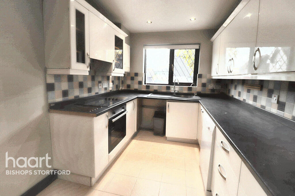 Additional property image - Beehive Court, Hatfield Heath, Bishop's Stortford