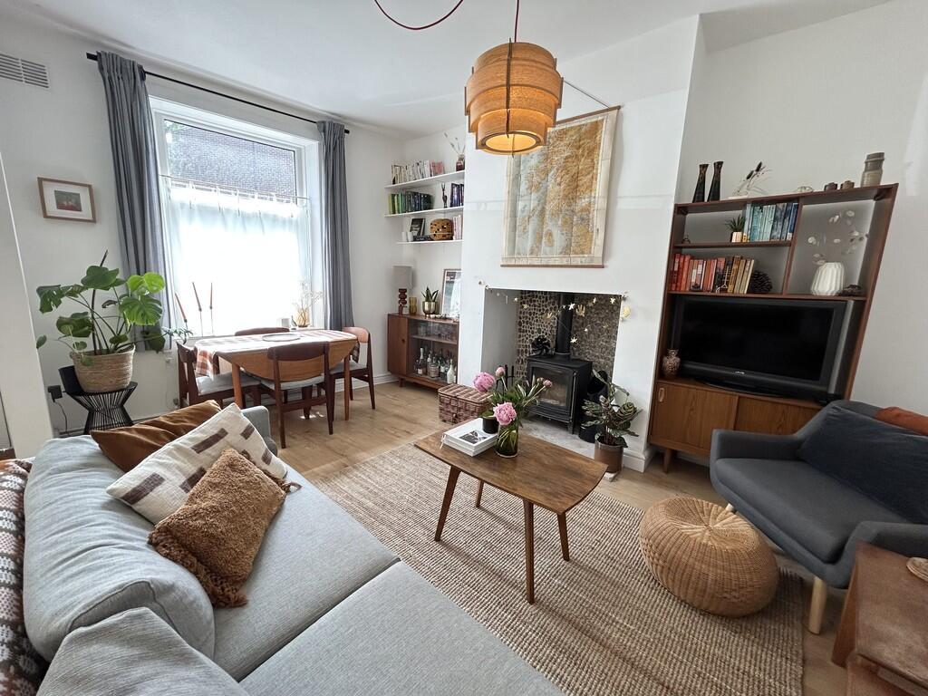 2 bedroom terraced house