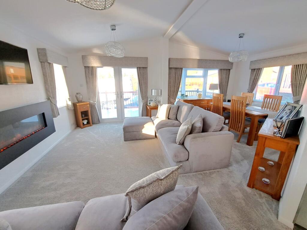 Additional property image - Tingdene Country Lodge , WHITFORD CH8 9ER