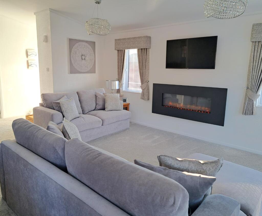 Additional property image - Tingdene Country Lodge , WHITFORD CH8 9ER