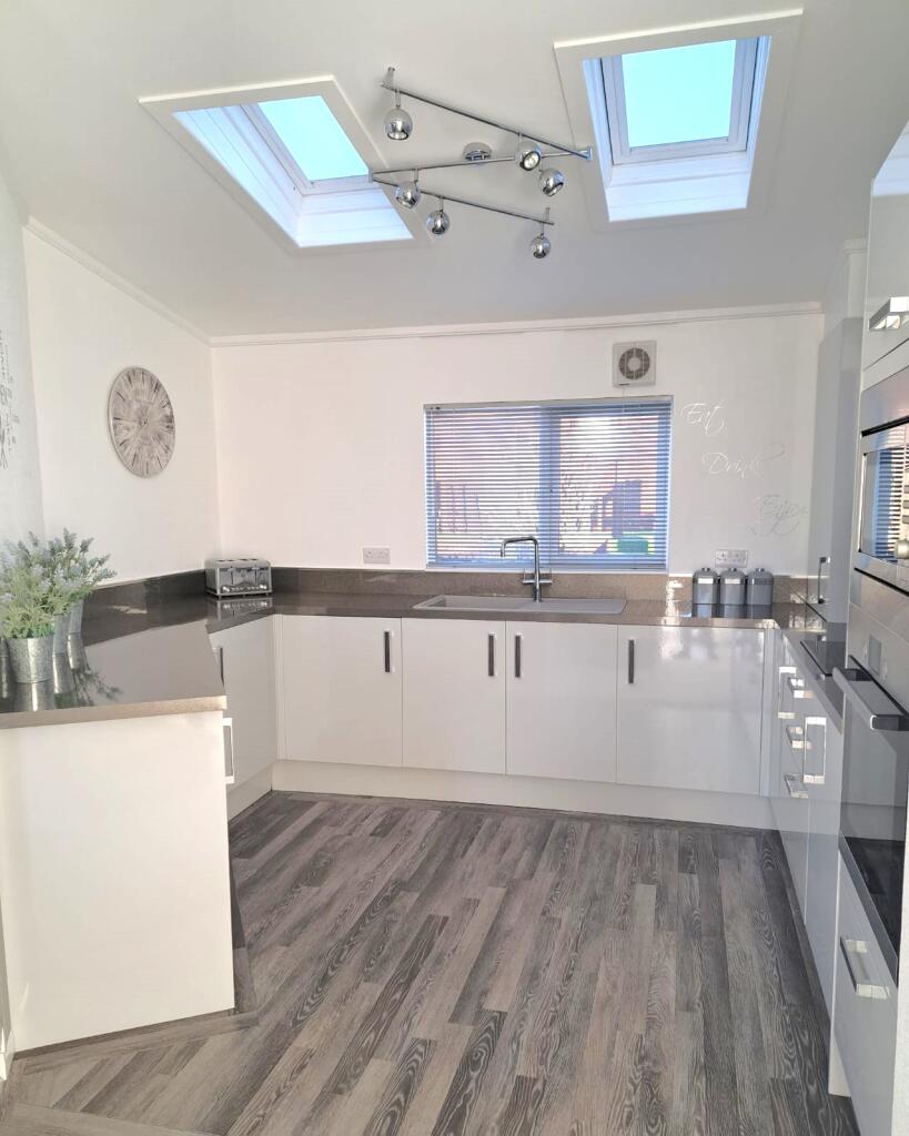 Additional property image - Tingdene Country Lodge , WHITFORD CH8 9ER