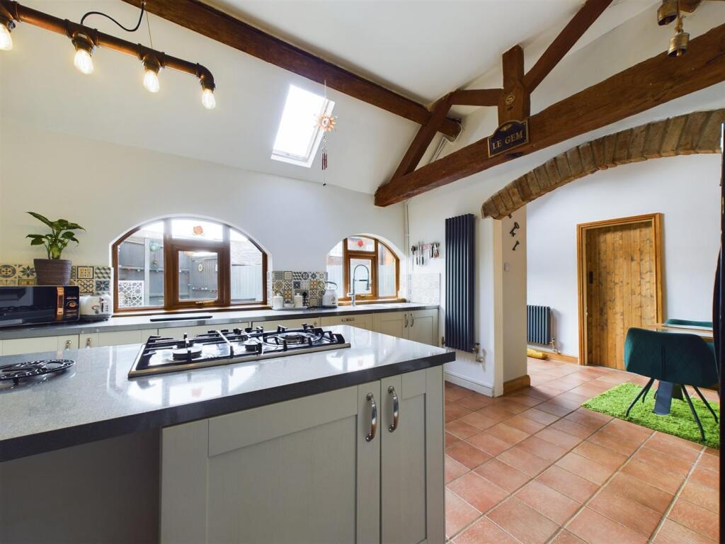 Additional property image - Bakeacre Lane, Findern, Derby