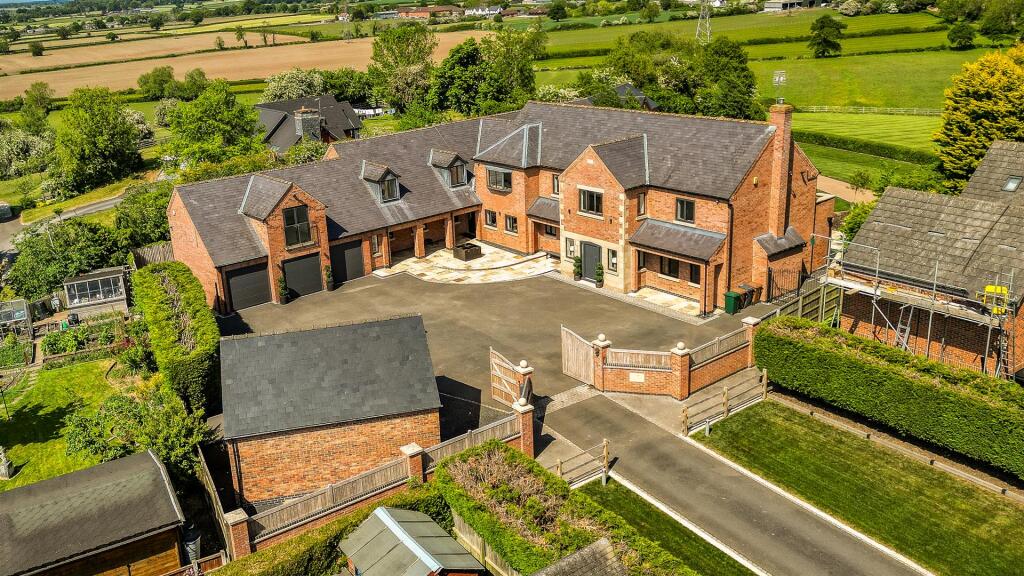 Main image of property: Walnut Close, Burnaston, Derbyshire